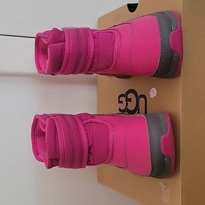 Snow boots, Ugg, size 9 (toddler)